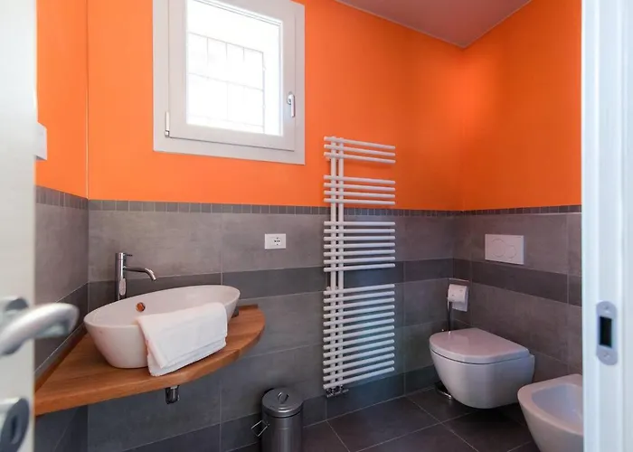 Persico - View And Private Parking Daire Torno