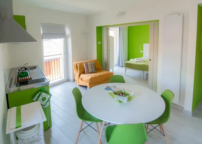 Persico - View And Private Parking Daire Torno